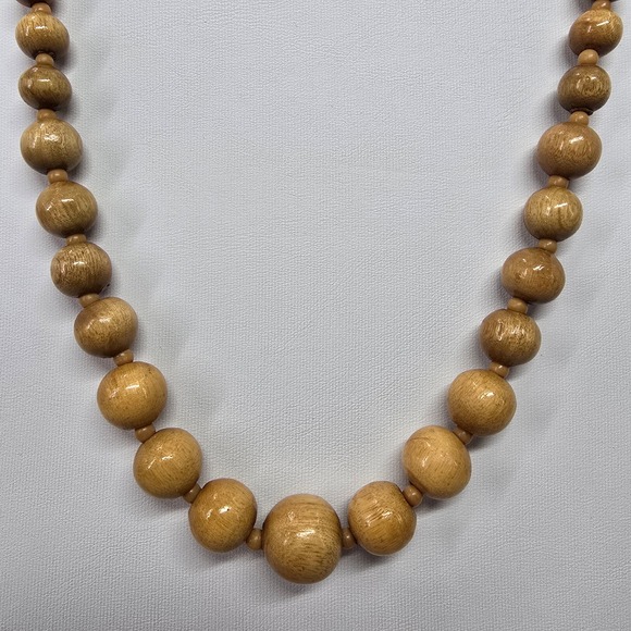 Jewelry - Vintage Graduated Wood Bead Necklace Brown Boho Natural Earthy Round Strand 30in